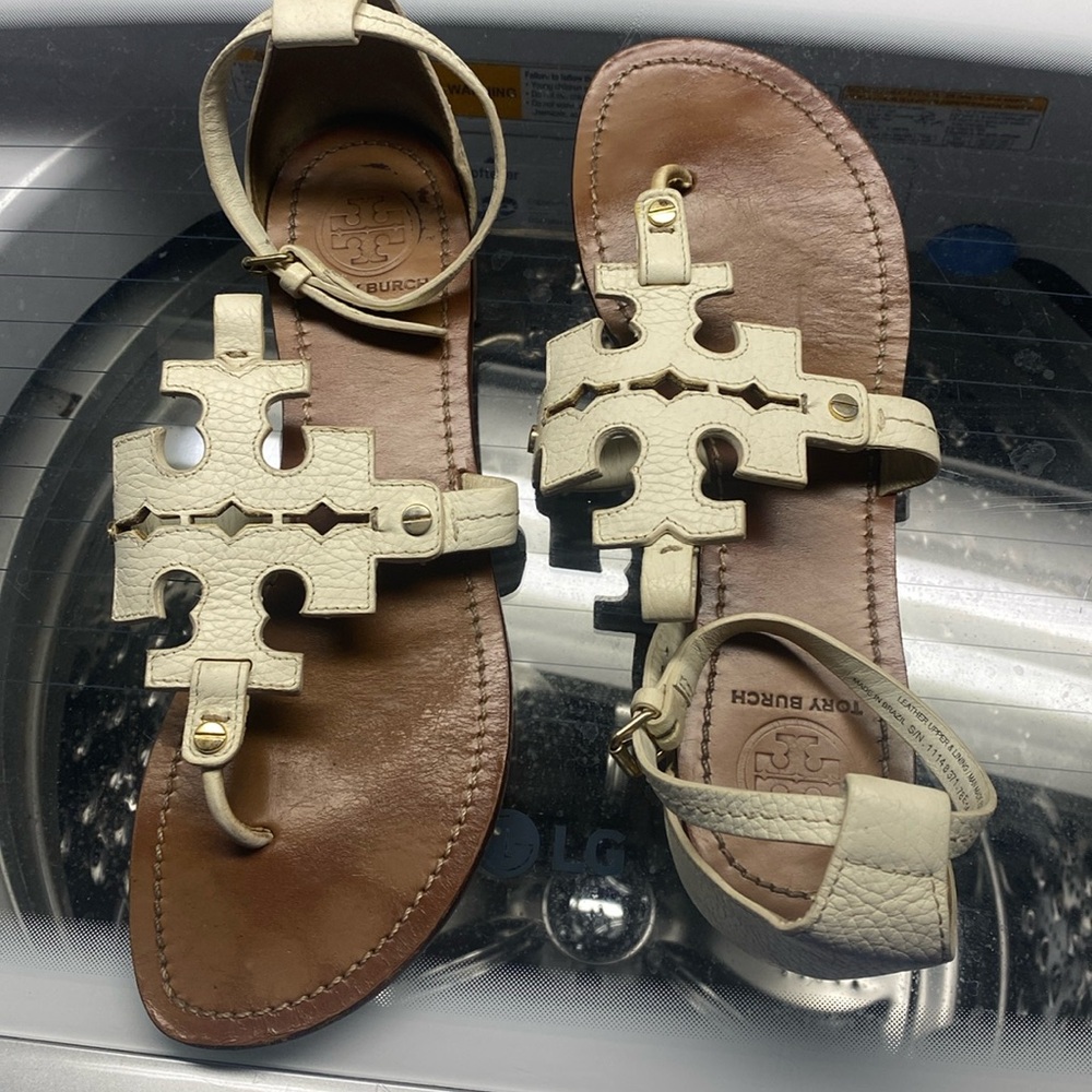 Tory Burch women’s Sandler size 9M color Cream